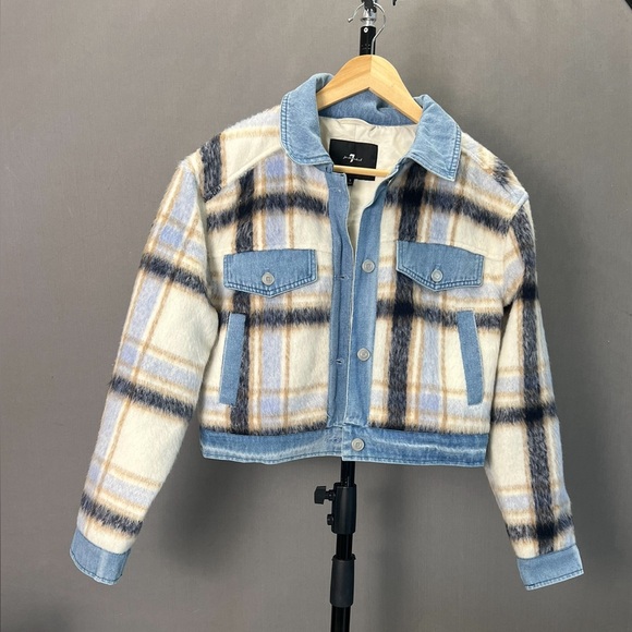 Cropped Jacket - Picture 1 of 3